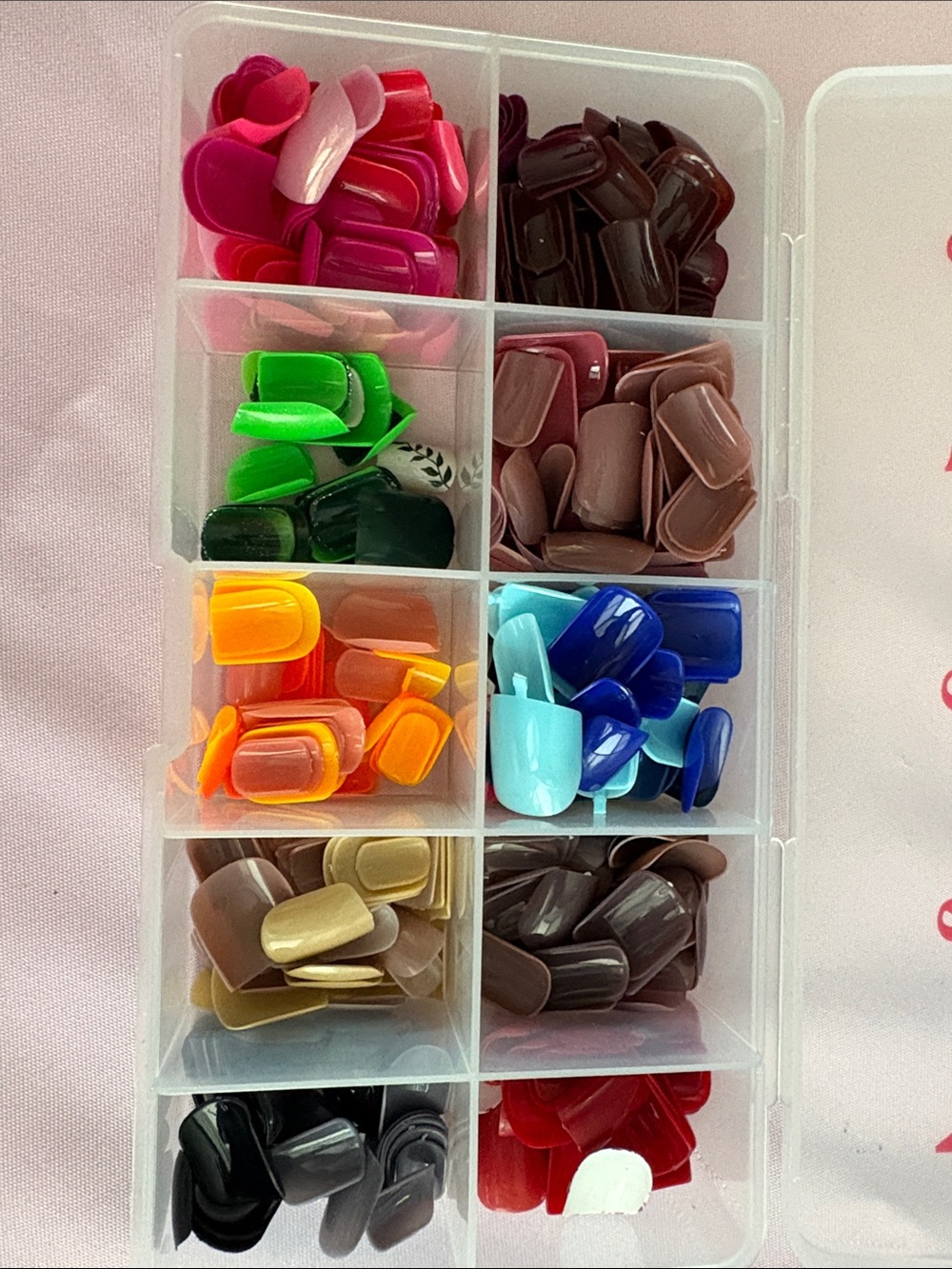 Multi-Color Glue On Nails with Storage Box